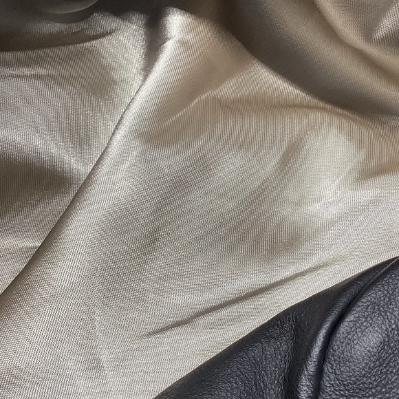 Reneshanta Classic Black Women's Leather Jacket Size XL - Picture 8 of 8